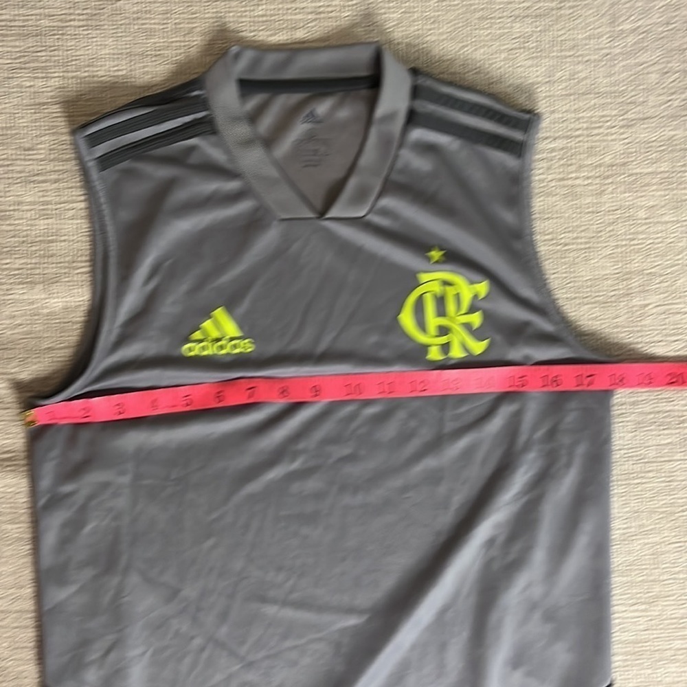 ⭐️ CR Flamengo football club sleeveless tshirt- size small - Picture 5 of 7